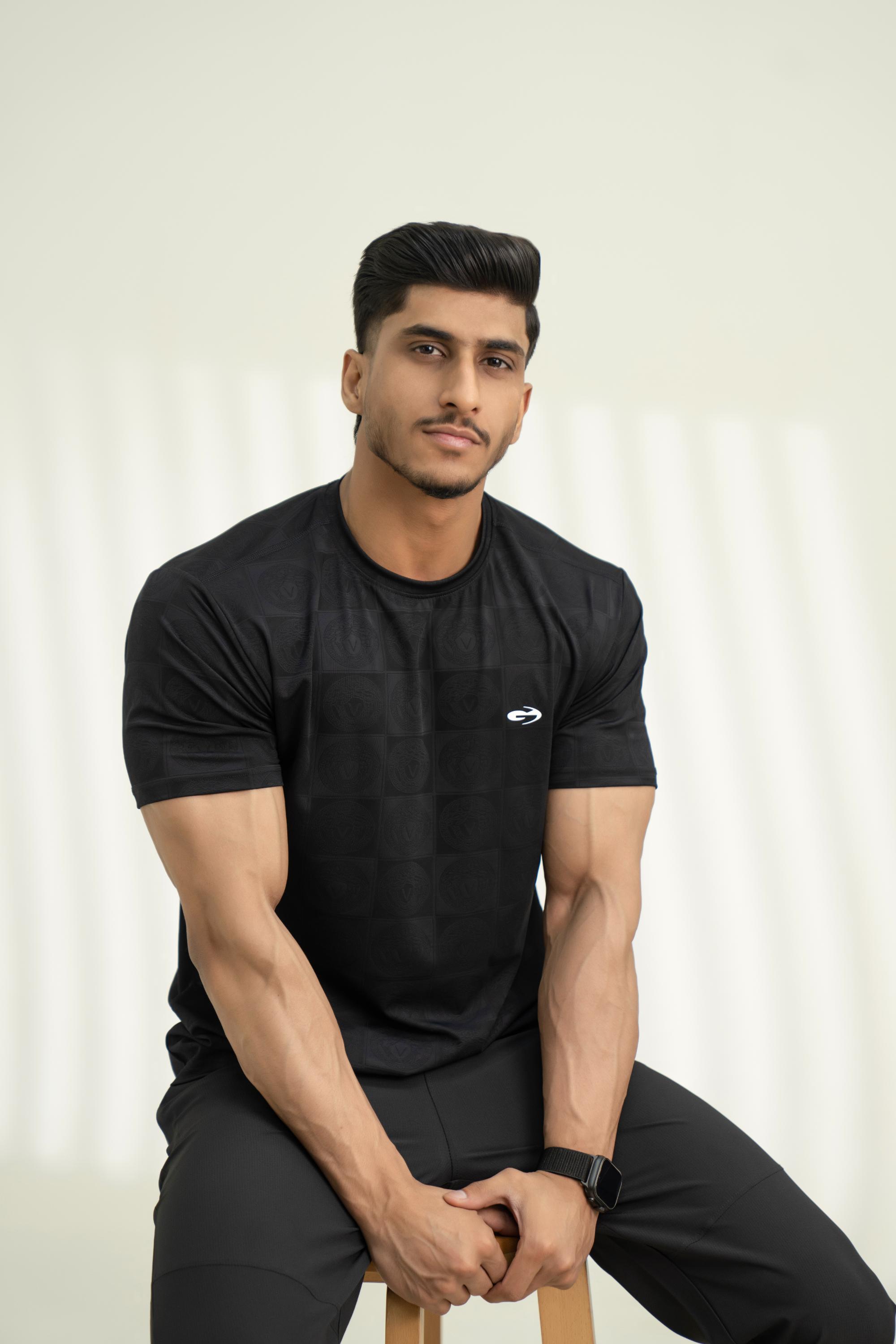 GRIZLAY Black  Graphic Tee  | Textured Streetwear T-Shirt